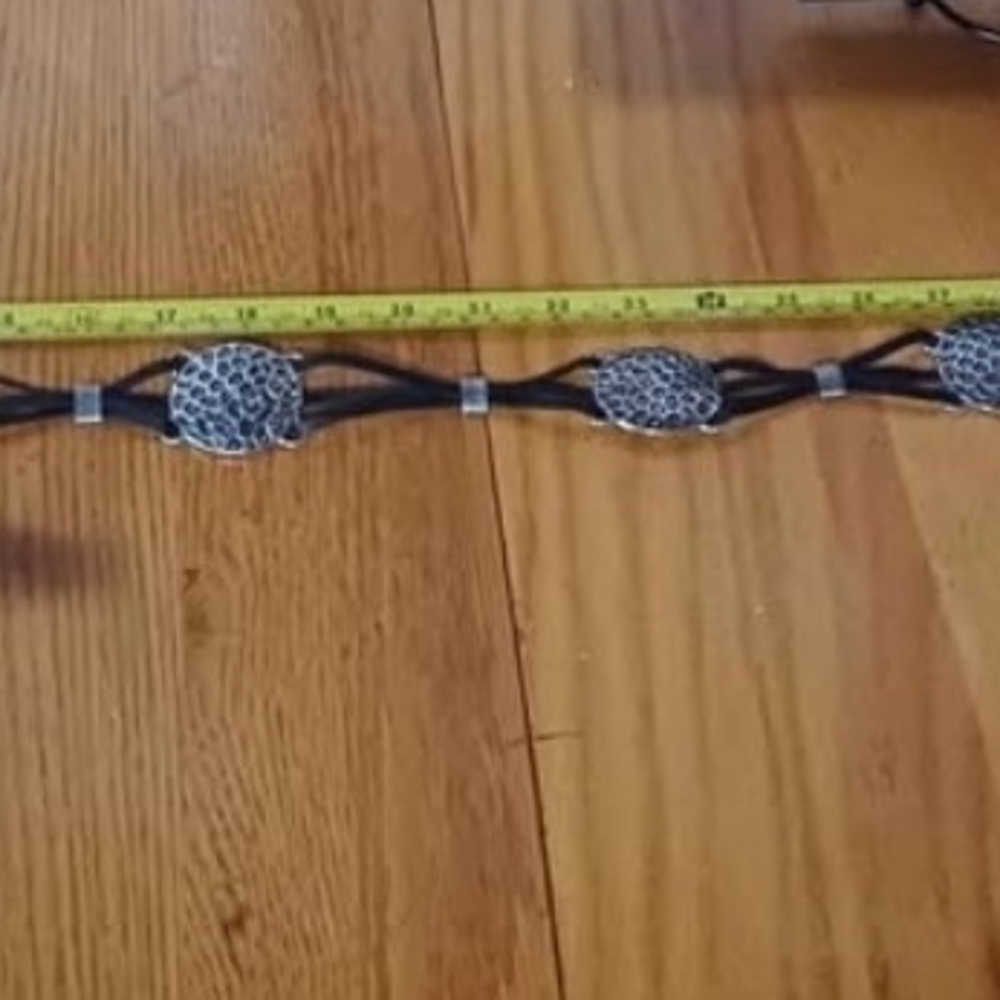 Elegant Silver and Black Women's Belt